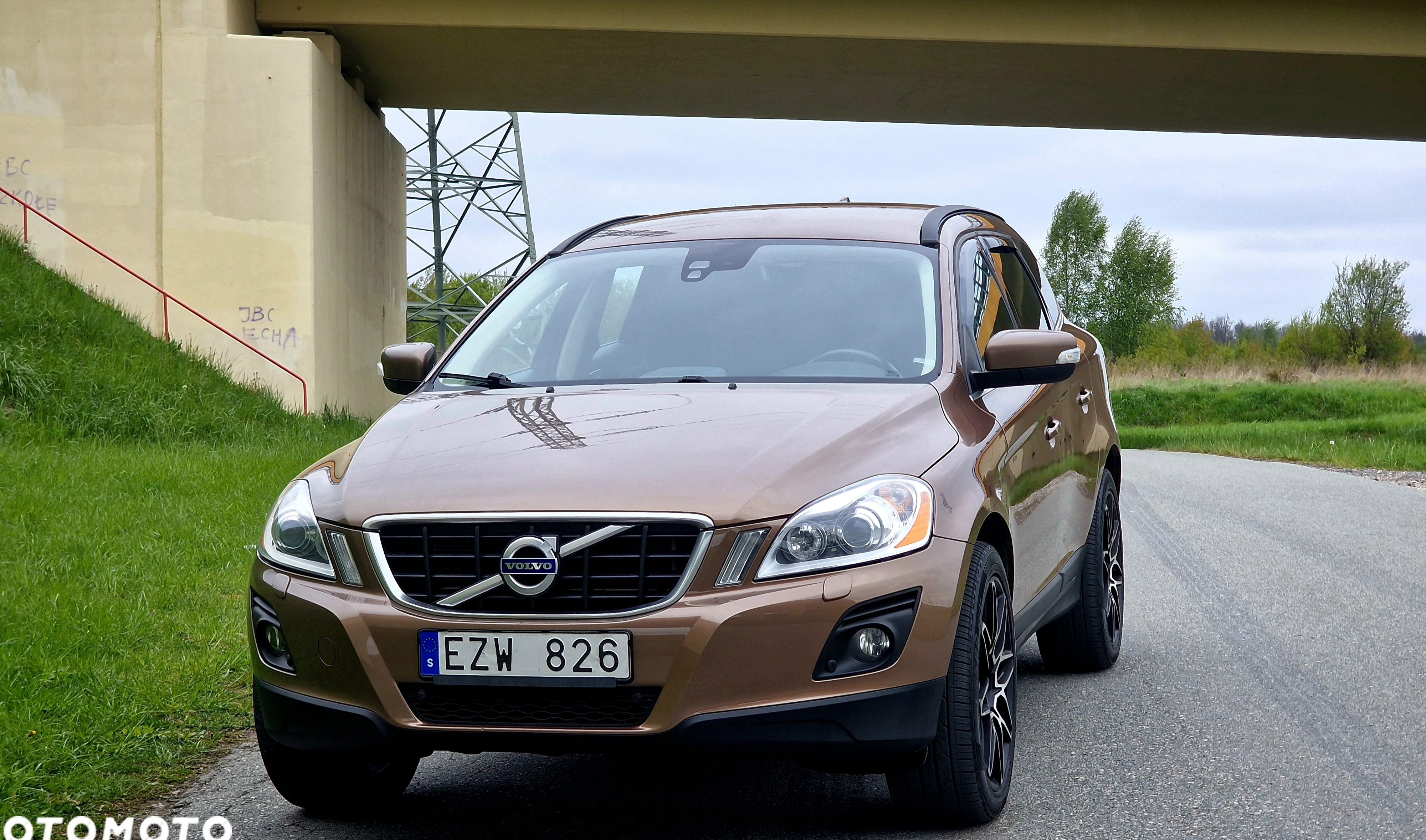 Volvo XC 60 cena 43700 przebieg: 298000, rok produkcji 2010 z Kielce małe 46